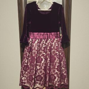 Elegant Velvet and Lace Dress